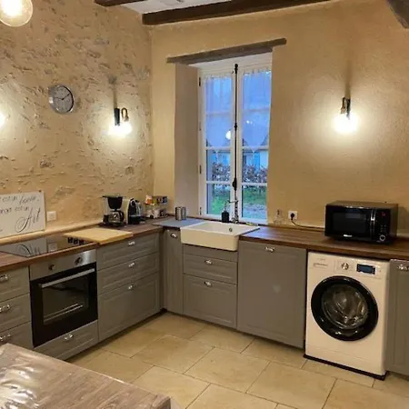 Chateau Xixeme Pres Du Mans : Piscine, Parc, Proche Foret Et Cite Medievale - Fr-1-410-354 بيت للعطل Parennes